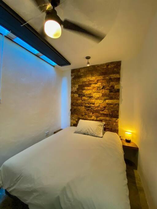 فيلا Modern Casa With Pool 7 Mins From Centro 5Min La Plancha Park ميريدا المظهر الخارجي الصورة