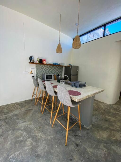 فيلا Modern Casa With Pool 7 Mins From Centro 5Min La Plancha Park ميريدا المظهر الخارجي الصورة
