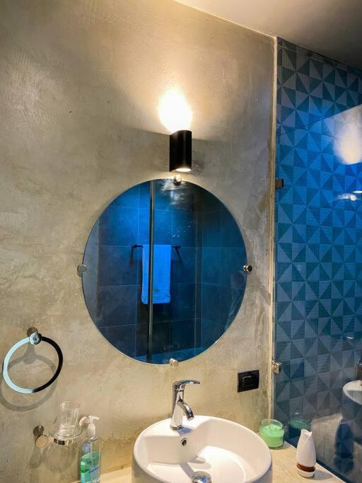 فيلا Modern Casa With Pool 7 Mins From Centro 5Min La Plancha Park ميريدا المظهر الخارجي الصورة