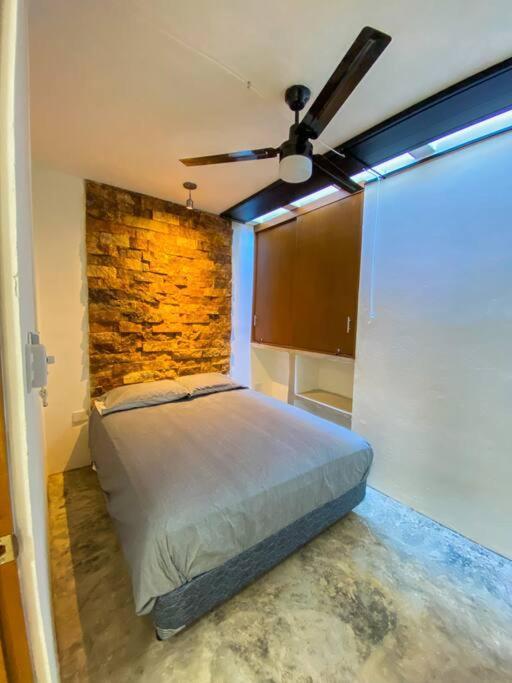 فيلا Modern Casa With Pool 7 Mins From Centro 5Min La Plancha Park ميريدا المظهر الخارجي الصورة