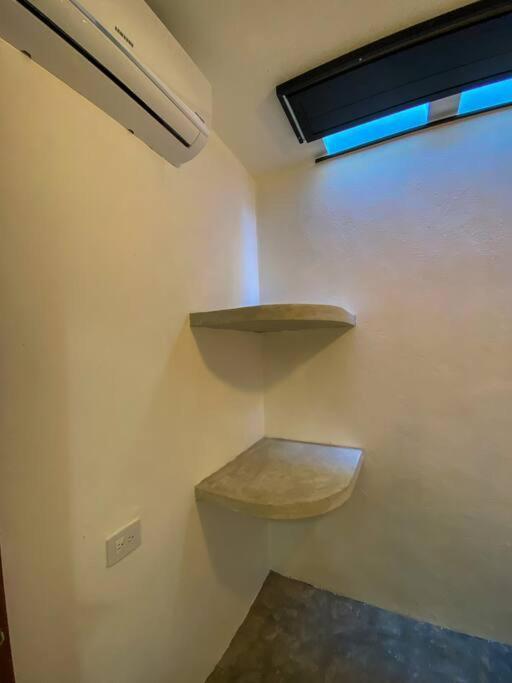 فيلا Modern Casa With Pool 7 Mins From Centro 5Min La Plancha Park ميريدا المظهر الخارجي الصورة